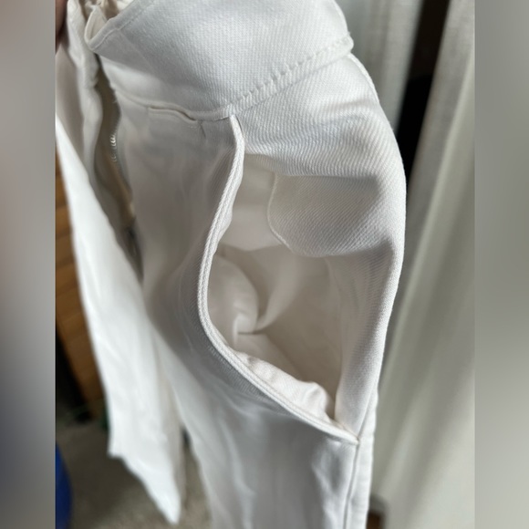 Aritzia/ Babaton Straight Leg White Pants - Picture 5 of 16